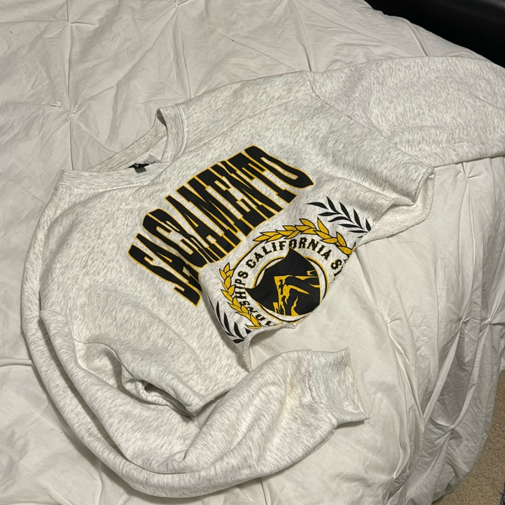 Cropped Graphic Crewneck